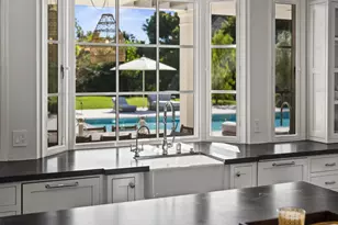 1009 Solymar Dr, La Jolla, CA 92037 - Photo 12