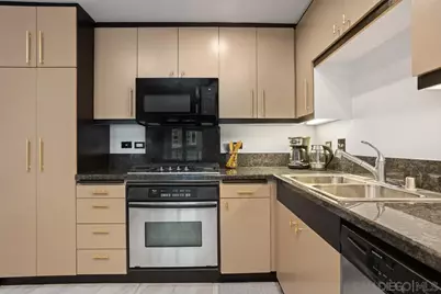  550 15th St. #302, San Diego, CA 92101 - Photo 6