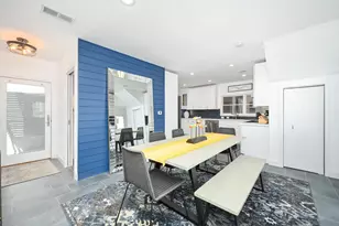 206 E Oceanfront, Newport Beach, CA 92661 - Photo 22