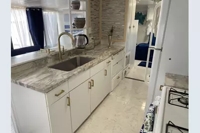  900 N Cleveland Street #103, Oceanside, CA 92054 - Photo 8