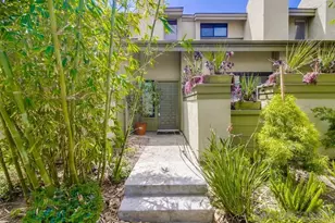 3319 Caminito Eastbluff, La Jolla, CA 92037 - Photo 1