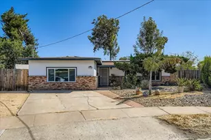 992 Ednabelle Ct, El Cajon, CA 92021 - Photo 1