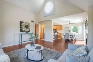11820 Caminito Ronaldo, San Diego, CA 92128 - Photo 1