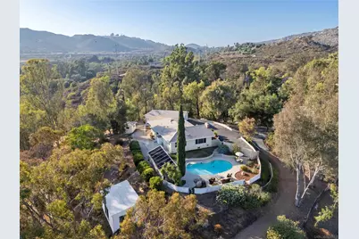  25311 Jesmond Dene Road, Escondido, CA 92026 - Photo 1