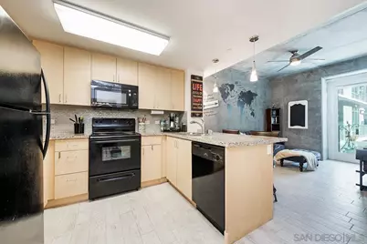  1080 Park Blvd #303, San Diego, CA 92101 - Photo 1