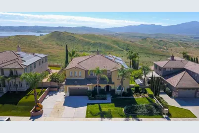  18410 Lakepointe Dr, Riverside, CA 92503 - Photo 1