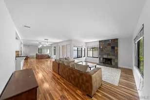 6016 Gaines St, San Diego, CA 92110 - Photo 1