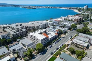 1225 Pacific Beach Dr, San Diego, CA 92109 - Photo 1