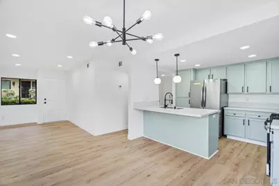  345 N Melrose Dr #C, Vista, CA 92083 - Photo 1