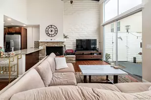 2544 Navarra Dr, Carlsbad, CA 92009 - Photo 1