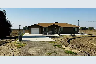  22750 Fairfax Avenue, Lemoore, CA 93245 - Photo 1