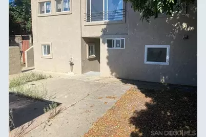  528 N Citrus Ave, Vista, CA 92084 - Photo 1