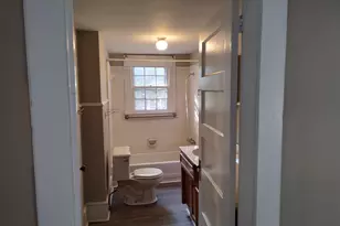 22 4th Ave, Greenville, SC 29611 - Photo 8