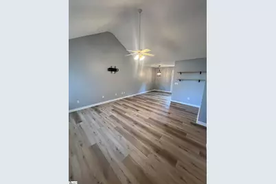 121 Mountain View Avenue, Greer, SC 29650 - Photo 2