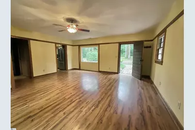 42 Clarendon Avenue, Greenville, SC 29609 - Photo 14