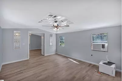 315 Shirley Circle, Townville, SC 29689 - Photo 4