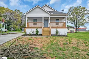 141 Baileyview St, Greer, SC 29651 - Photo 1