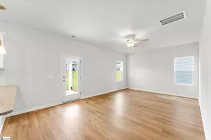 2389 Mill Loop, Spartanburg, SC 29301 - Photo 6