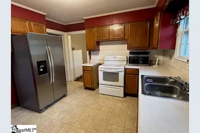 2507 Poinsett Highway, Greenville, SC 29609 - Photo 10