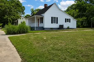 215 Washington St, Clinton, SC 29325 - Photo 4