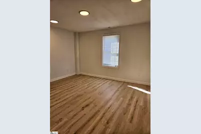 215 Washington Street, Clinton, SC 29325 - Photo 2