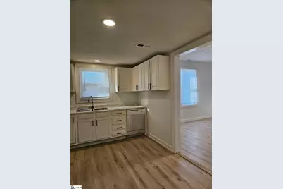 215 Washington Street, Clinton, SC 29325 - Photo 4