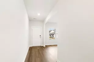 200 Granby Trl, Easley, SC 29642 - Photo 2