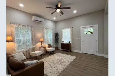 307 Hunter Street, Seneca, SC 29678 - Photo 6