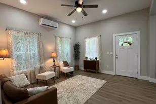 307 Hunter St, Seneca, SC 29678 - Photo 6