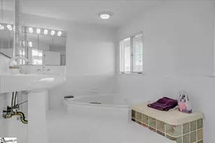 10 Lindsey Bridge Rd, Taylors, SC 29687 - Photo 16