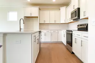 111 Pendergast Rd, Greenville, SC 29605 - Photo 4