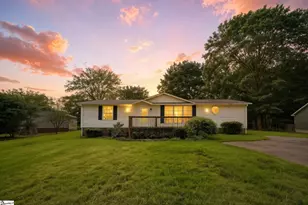 4 Broken Past Ct, Simpsonville, SC 29680 - Photo 2