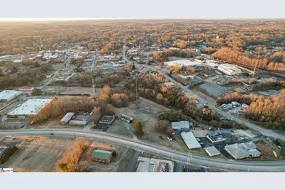 315 Hillcrest Drive, Laurens, SC 29360 - Photo 14