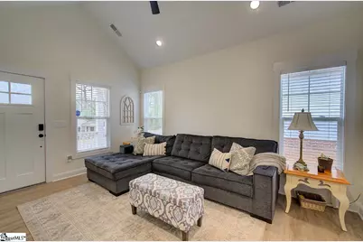 11 Baxter Street, Greenville, SC 29607 - Photo 6