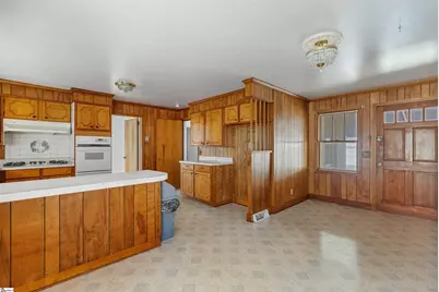 2224 Gentry Memorial Highway, Pickens, SC 29671 - Photo 16