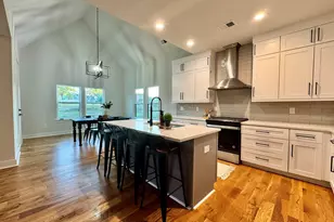 121 Parsons St, Fountain Inn, SC 29644 - Photo 2