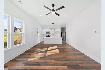 202 S Howard Street, Landrum, SC 29356 - Photo 8