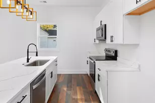 202 S Howard St, Landrum, SC 29356 - Photo 12