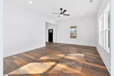 202 S Howard Street, Landrum, SC 29356 - Photo 6