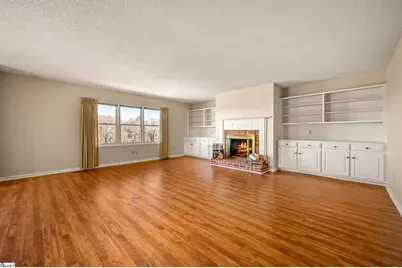 77 Chestnut Street Oak Hall #301, Tryon, NC 28782 - Photo 6