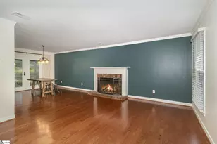 102 Crowndale Dr, Taylors, SC 29687 - Photo 4