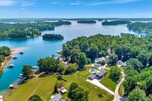 221 Lakeside Dr, Seneca, SC 29672 - Photo 4