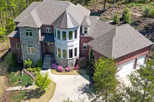 8 Marsala Ct, Greenville, SC 29609 - Photo 2