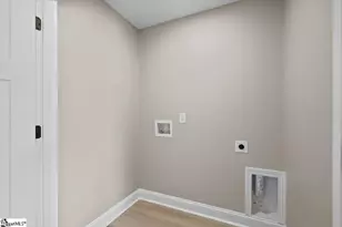 452 Tryon St, Spartanburg, SC 29301 - Photo 14