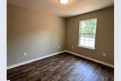 6221 Moorefield Memorial Highway, Liberty, SC 29657 - Photo 10