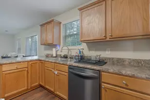 223 Stockbridge Dr, Spartanburg, SC 29301 - Photo 8