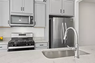 421 Hazelcote Rd, Greenville, SC 29617 - Photo 16