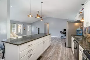 202 Forest Dr, Liberty, SC 29657 - Photo 12