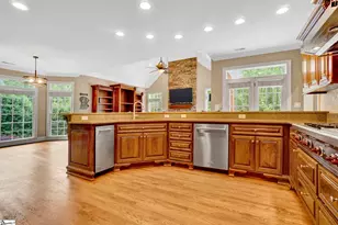 881 Inverness Cir, Spartanburg, SC 29306 - Photo 10