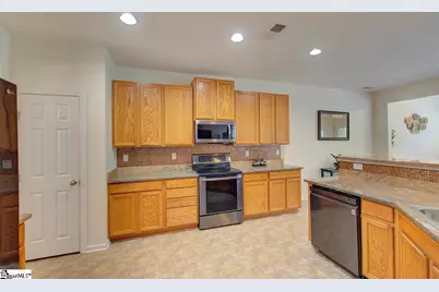 9 Emporia Court, Fountain Inn, SC 29644 - Photo 8